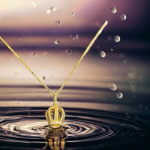 Round Crown - Gold Pendant